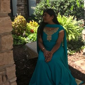 Meet your Posher, Ali